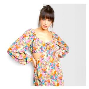 Selling medium wild fable dress. It just didn’t fit me! It is so cute though.